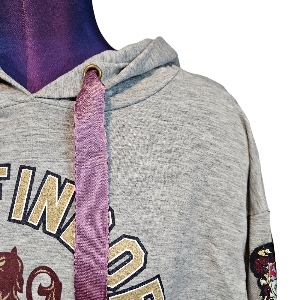 Harry Potter Gray Gryffindor Team Captain Cropped Hoodie Size Medium Women's - Picture 2 of 12